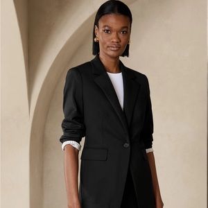 Italian Wool Blazer | Banana Republic | Like New!
